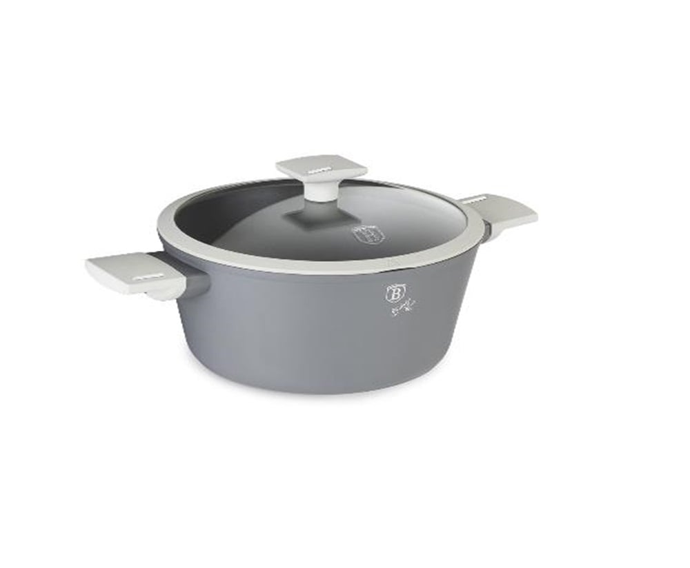 I133167 Casserole with lid, 28 cm