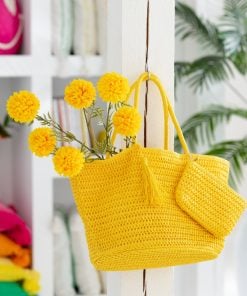 Ball Mum Spray Yellow
