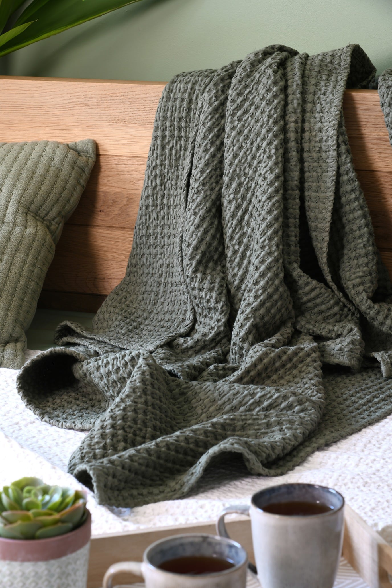 I133250-3 Anouk Bed Throw