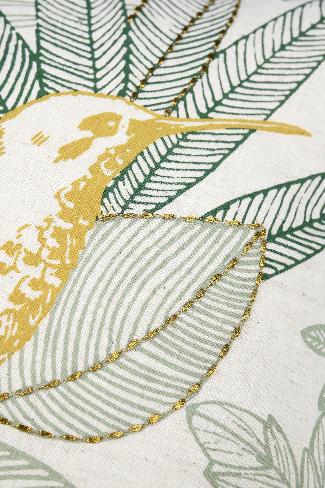 I133262 Botanys Cushion