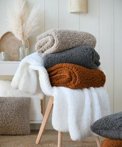 Dudley Cushion