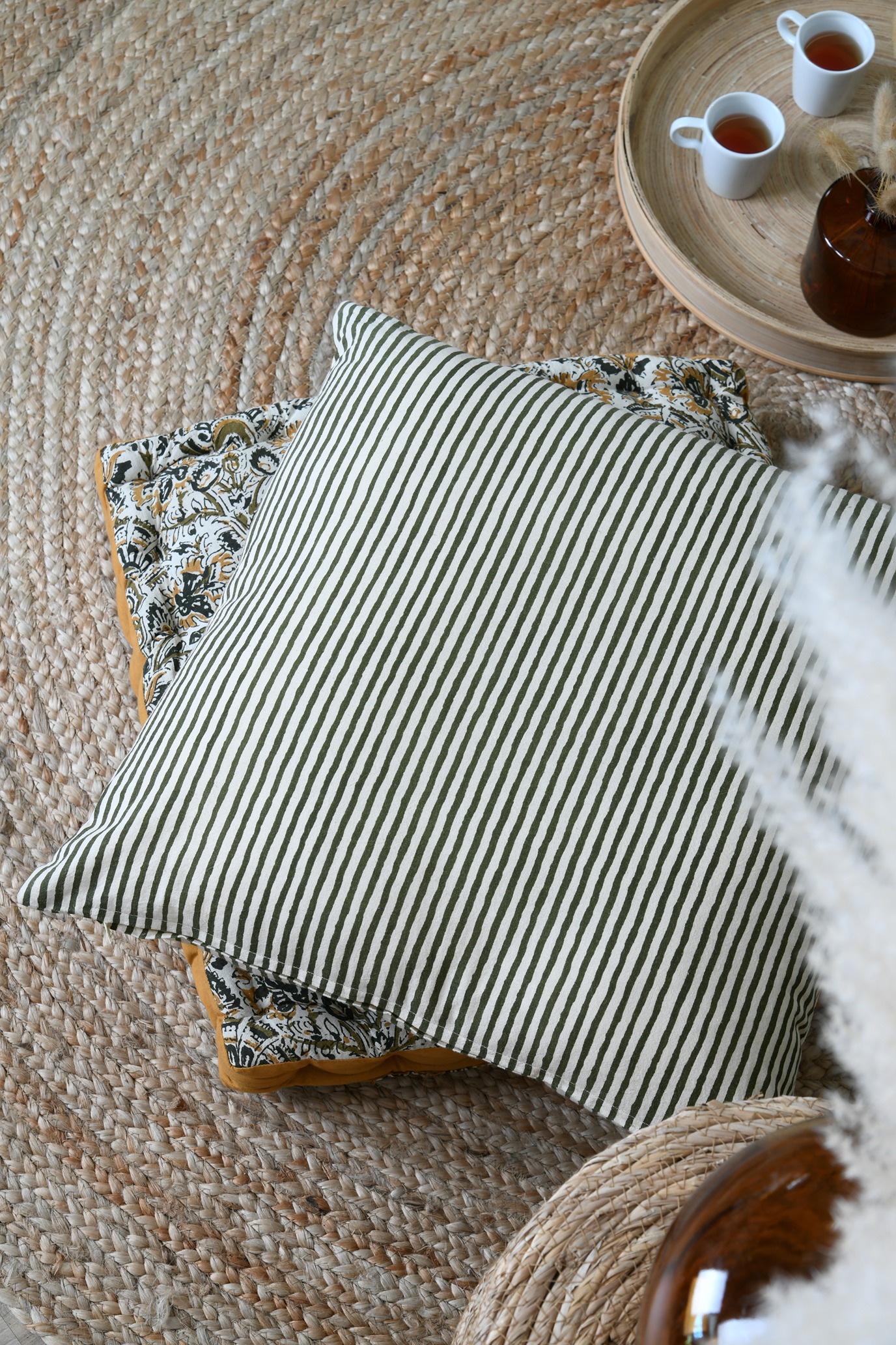 I133397-3 Soleia Cushion