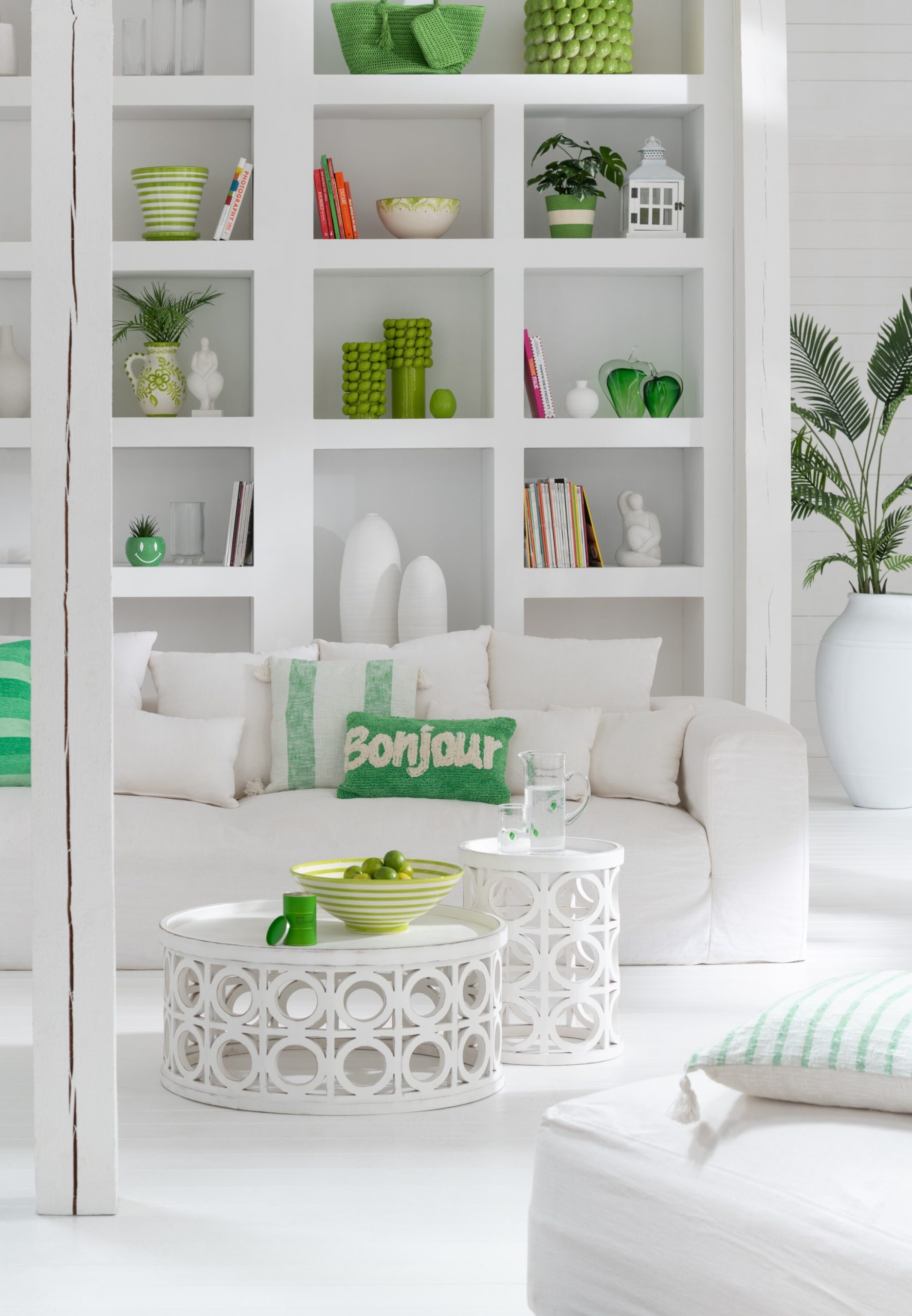 I134218 Cushion Bjr Tufted Green/White