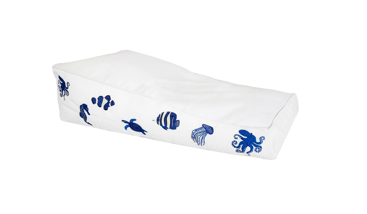 I135097-1 Mx Home White Sun Lounger Raffia Embroidery Fish Blue