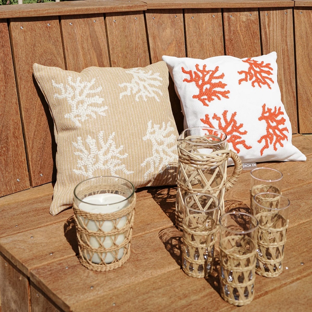 I135127 Mx Home White Coral Embroidery Cushion