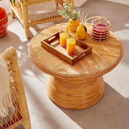 I135380 Tanae Coffee Table