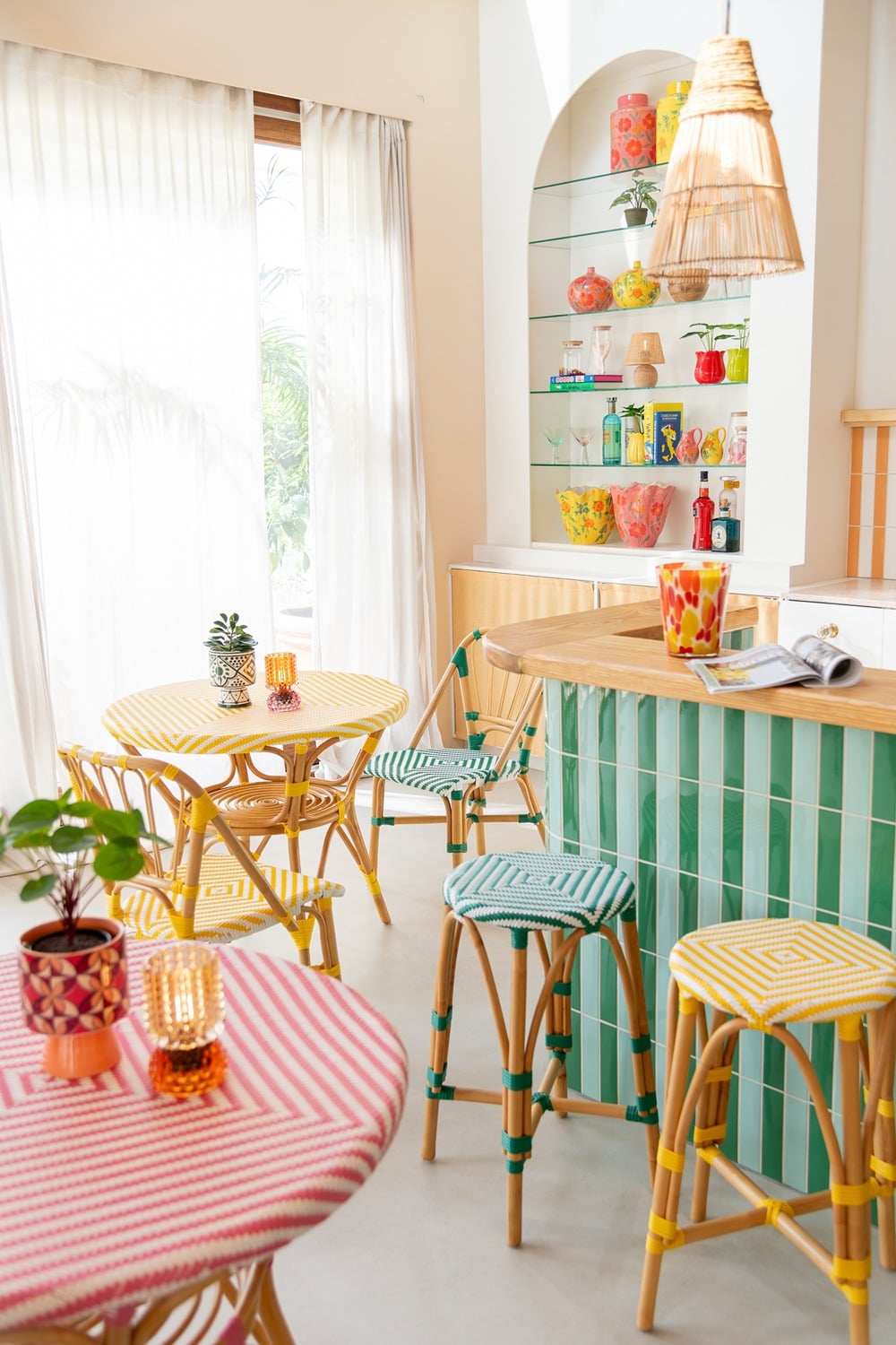 I135617 Stool Rattan Yellow/White Large